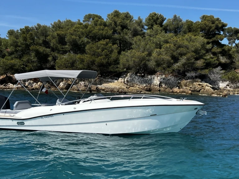 Location Bateau à moteur à Mandelieu-la-Napoule - Clear Libra open