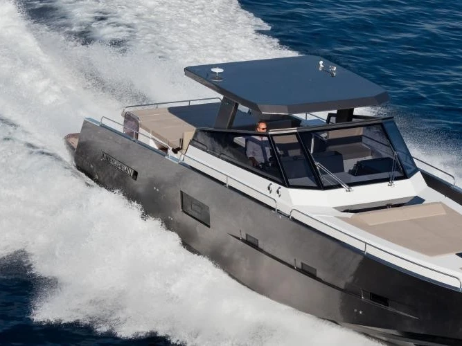 Location à Cogolin - MED YACHT  Med Yacht 52 sur SamBoat