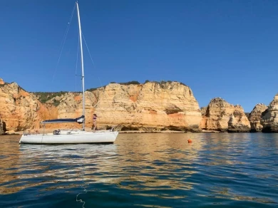 Noleggiare una Bénéteau first class 8 a Ferragudo