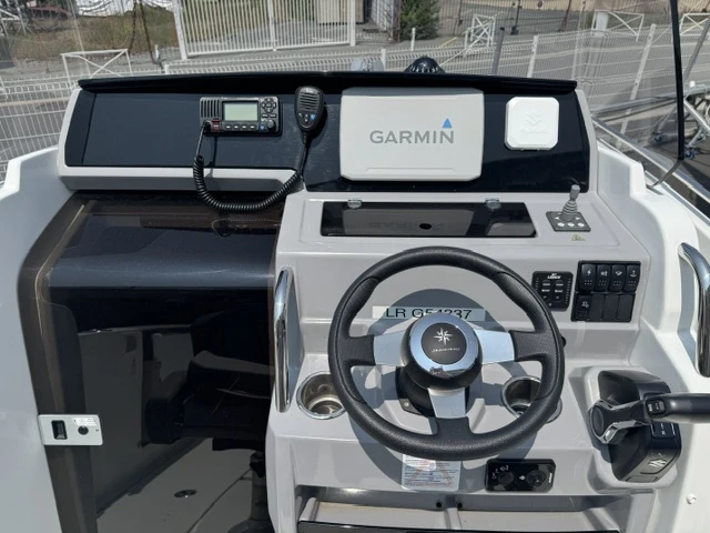Bateau à moteur à louer à La Rochelle au meilleur prix