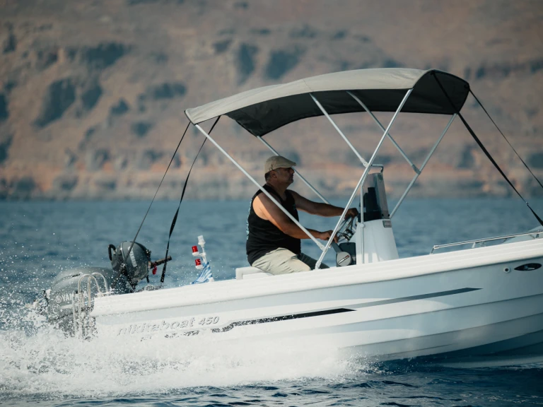 Location bateau Nikita Nikita 450 à Órmos Makry-Gialoú sur Samboat