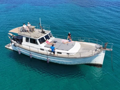 Vermietung Motorboot Menorquin-Yachts mit Führerschein