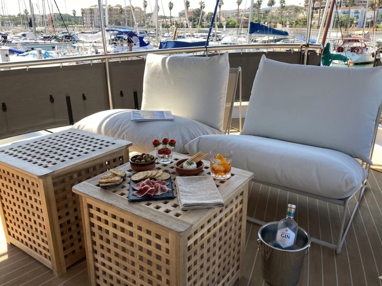 Louer Yacht avec ou sans skipper Van-Dutch à Barcelone