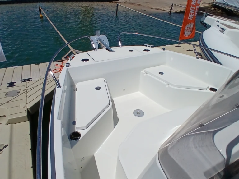 Louer Bateau à moteur avec ou sans skipper Bénéteau à Portimão