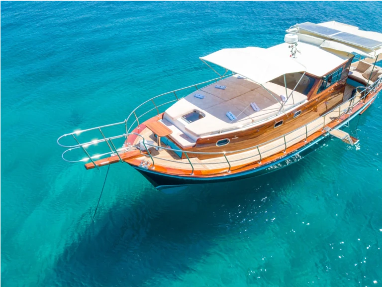Location bateau Hand Made Wood Motorboat à Bodrum sur Samboat