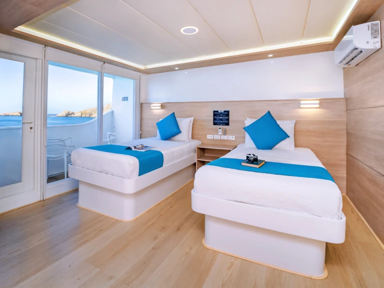 Louer Catamaran avec ou sans skipper  à Puerto Baquerizo Moreno