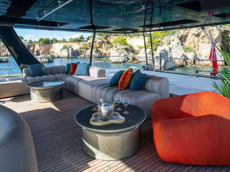Louer Yacht avec ou sans skipper Sunreef à Naples