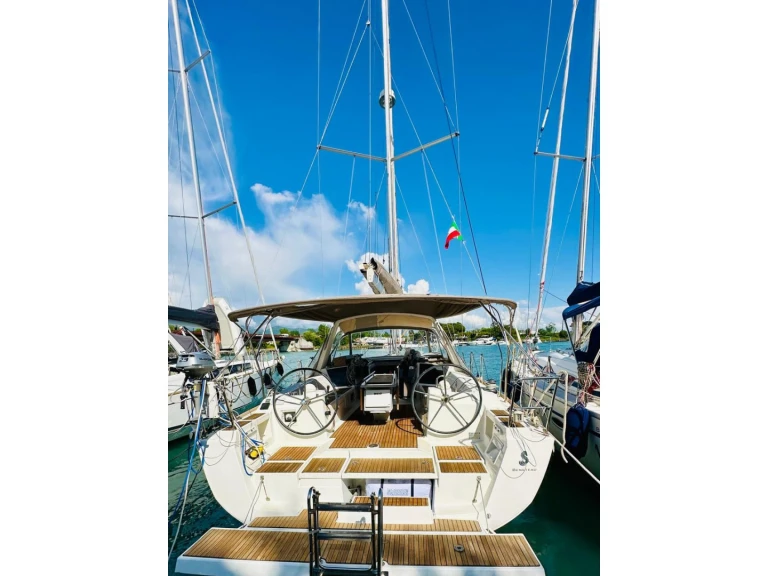 Location bateau Livorno pas cher Oceanis 41