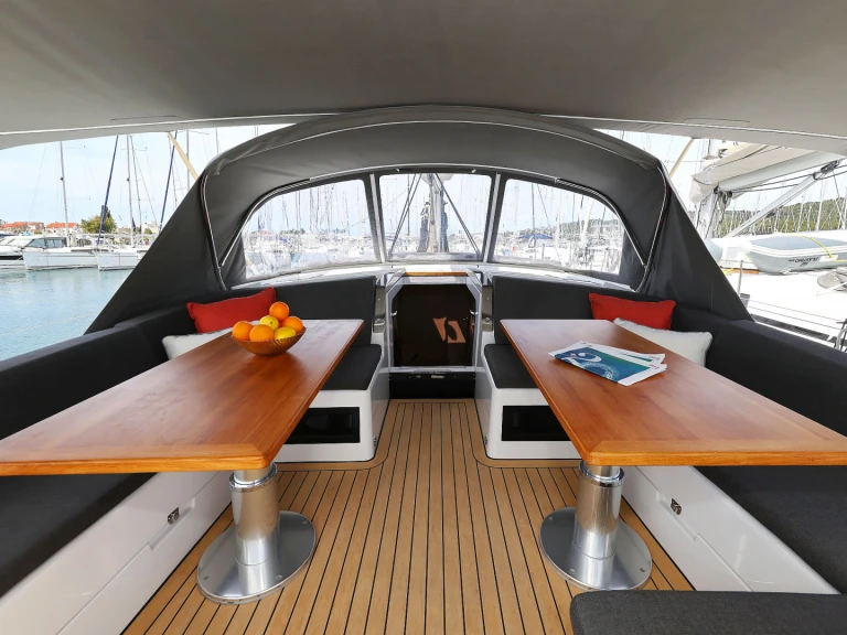 Louez un Hanse Hanse 460 à Sukošan