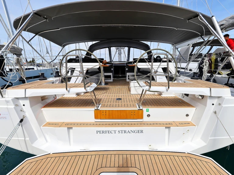 Louez un Hanse Hanse 460 à Sukošan
