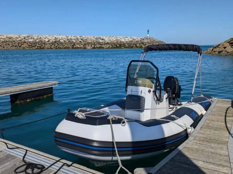  3D TENDER - TR54 a louer à Saint-Quay-Portrieux