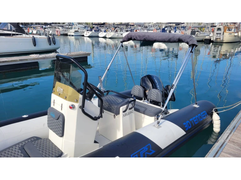 Louez un  3D TENDER - TR54 à Saint-Quay-Portrieux