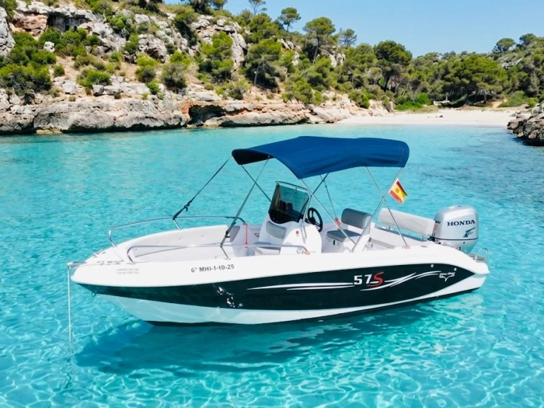 Louer Bateau à moteur avec ou sans skipper Trimarchi à Cala d'Or