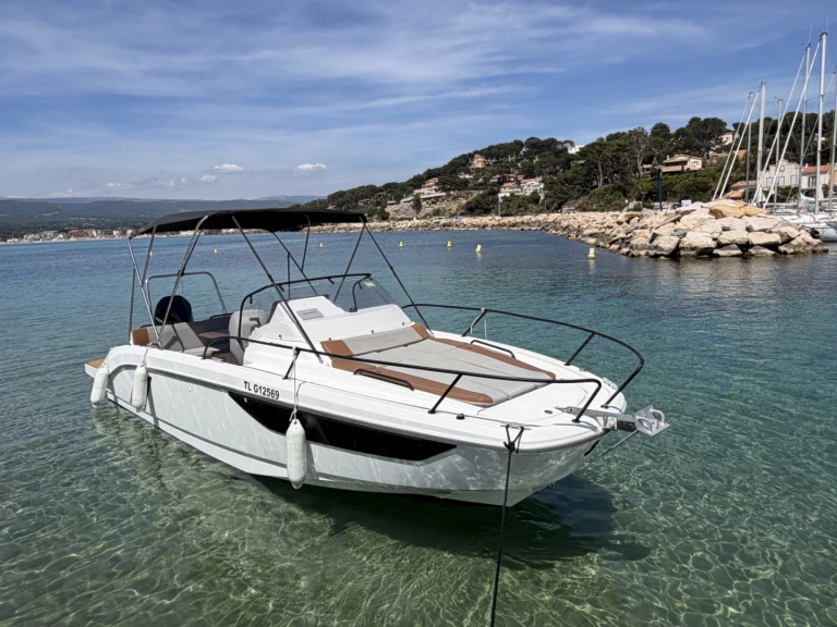 Location bateau La Madrague pas cher Flyer 8 SUNdeck