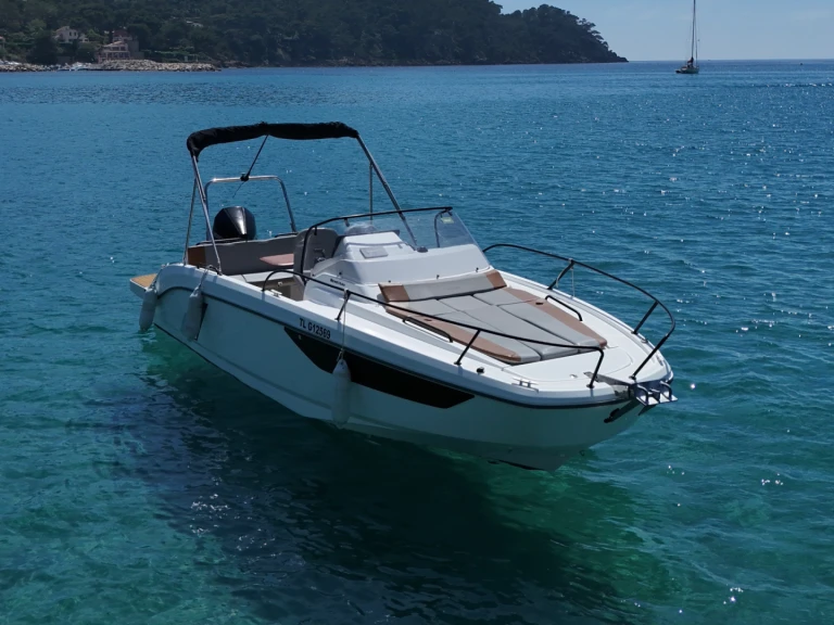 Location Bateau à moteur à La Madrague - Bénéteau Flyer 8 SUNdeck