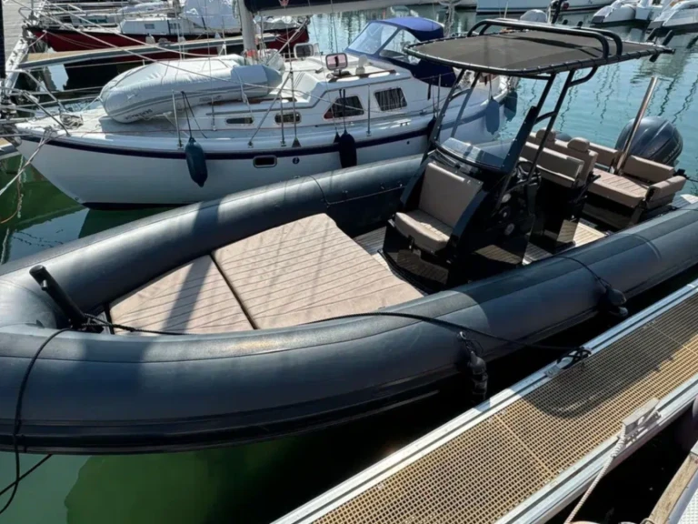 Louer Semi-rigide avec ou sans skipper Sea Water à Grand Piquey