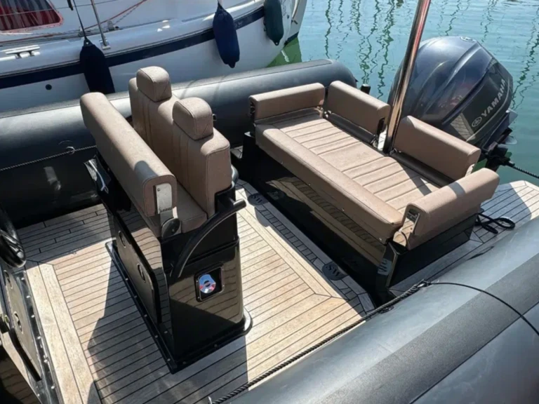 Location Semi-rigide Sea Water avec permis