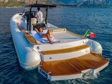 Location à Poltu Quatu - Magazzu MX 11 Coupé sur SamBoat