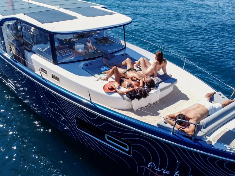 Location à Golfe de Saint-Tropez - Jeanneau Sealoft 480 sur SamBoat