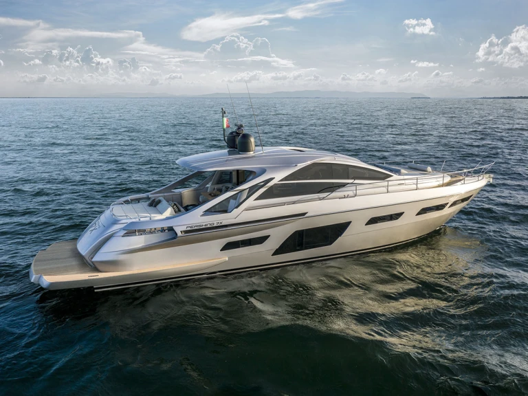 Location bateau Pershing 7x à Naples sur Samboat