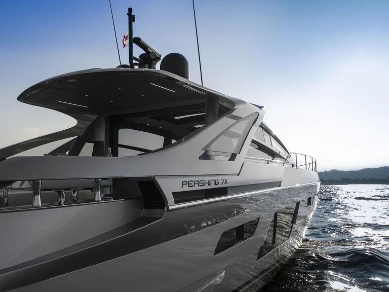 Location Yacht Pershing avec permis