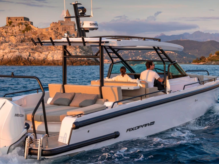 Location Bateau à moteur Axopar avec permis