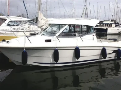 Bareboat Rental Motorboat Bénéteau with a boat licence
