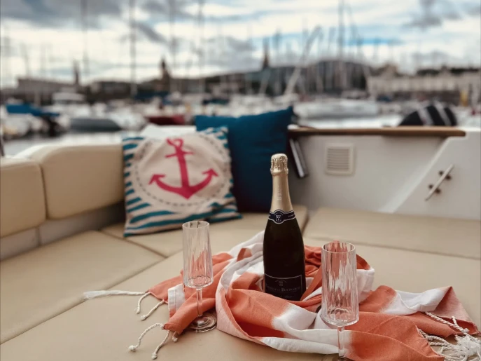 Bateau à moteur à louer à Dún Laoghaire-Rathdown au meilleur prix