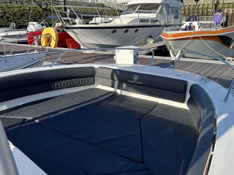 Louez un Pacific Craft Pacific Craft 750 Open à La Rochelle