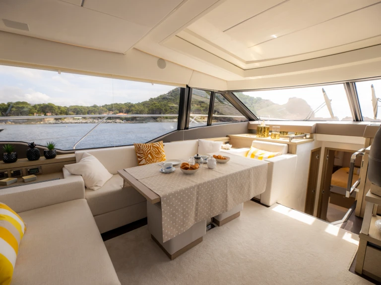 Yacht à louer à Saint-Raphaël au meilleur prix
