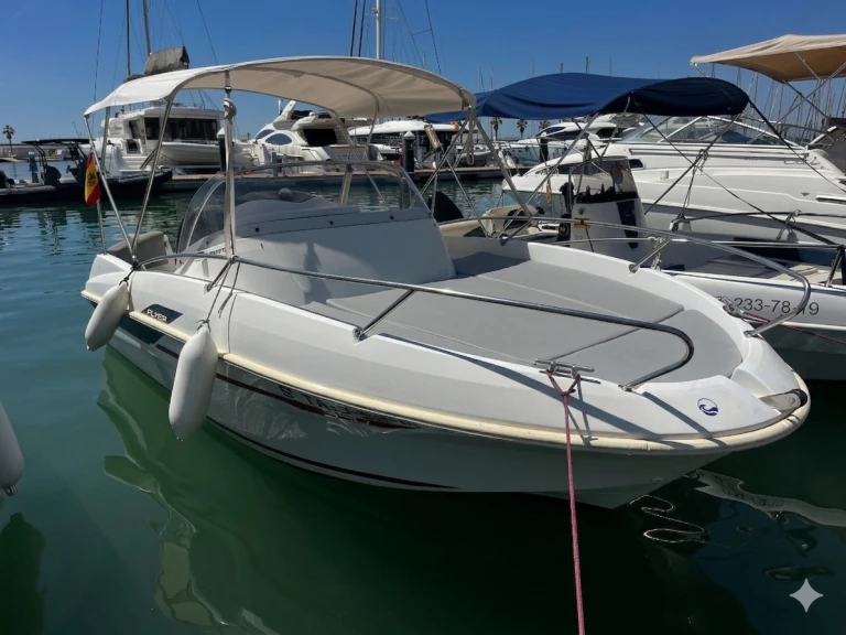 Zodiac Medline 2  a louer à Sitges