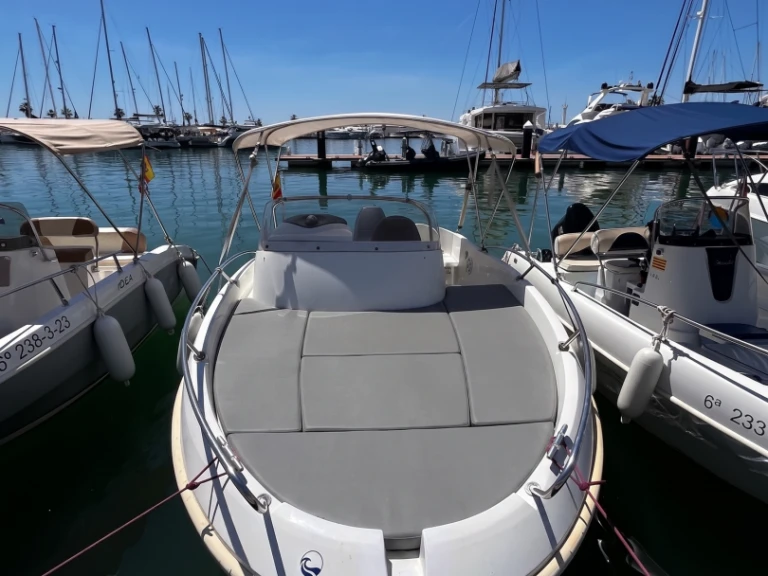 Location à Sitges - Zodiac Medline 2  sur SamBoat