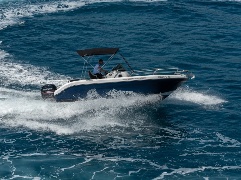 Location Bateau à moteur Ranieri avec permis
