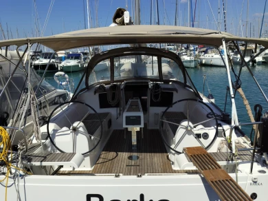 Sailboat to hire Izola at the best price