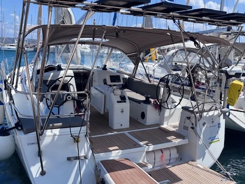 Location à Lávrio - Jeanneau Sun Odyssey 440 sur SamBoat