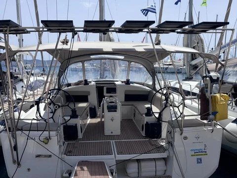 Jeanneau Sun Odyssey 490 a louer à Lávrio
