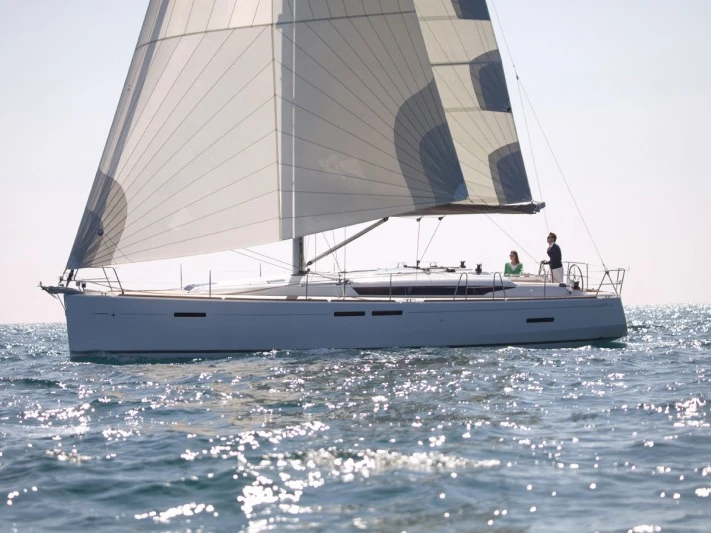 Louer Voilier avec ou sans skipper Jeanneau à La Paz