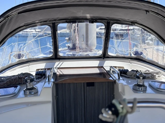 Louer Voilier avec ou sans skipper Bavaria à Lávrio