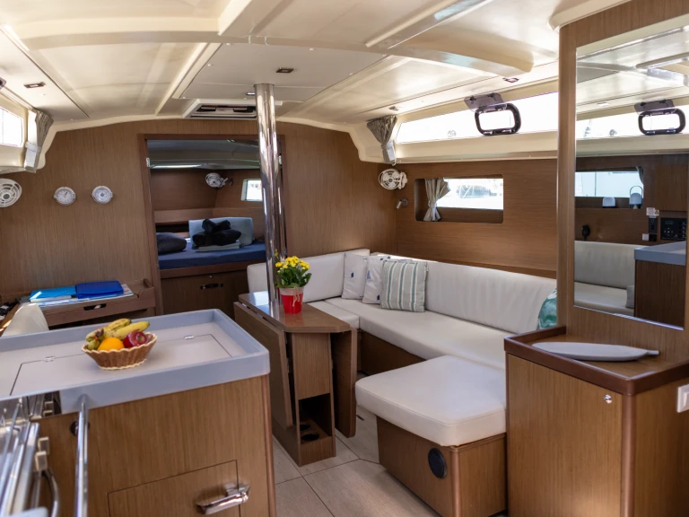 Location bateau Bénéteau Oceanis 41.1 Perfomance à Port de Pollença sur Samboat
