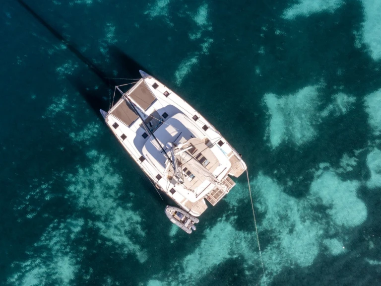Louer Catamaran avec ou sans skipper Lagoon à Olbia Port