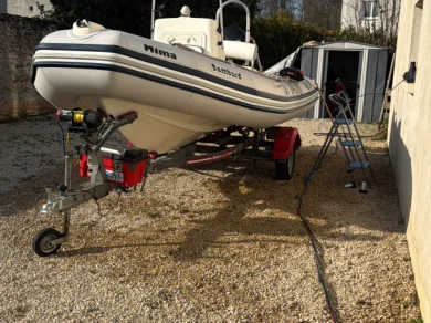 Bombard Explorer 500 SB charter bareboat or skippered in  Beaune