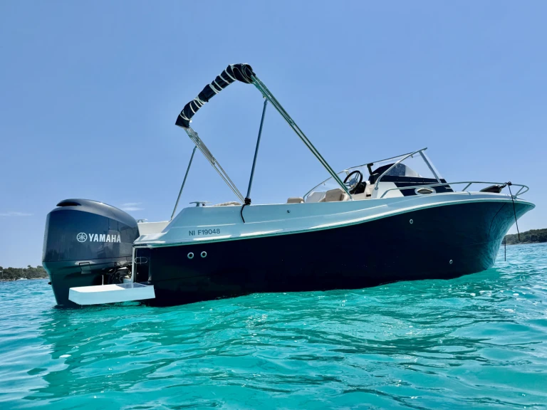 Louez un Pacific Craft Pacific Craft 730 SC à Mandelieu-la-Napoule