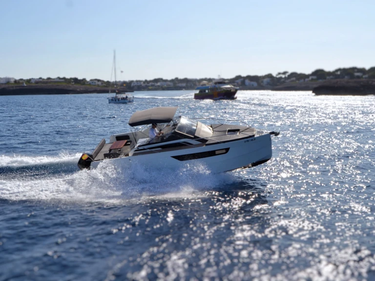 Location à Cala d'Or - Nuva M9 CABIN sur SamBoat