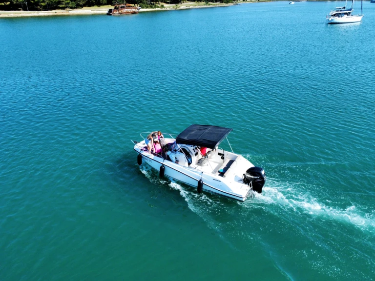 Location bateau Quicksilver Activ 675 Sundeck à Medulin sur Samboat