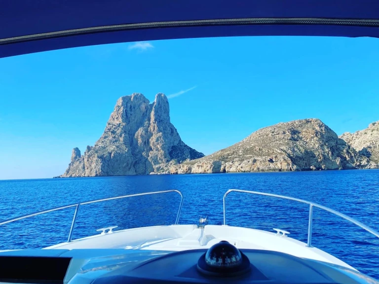 Location à Ibiza (Ville) - Jeanneau Cap Camarat 6.5 WA sur SamBoat