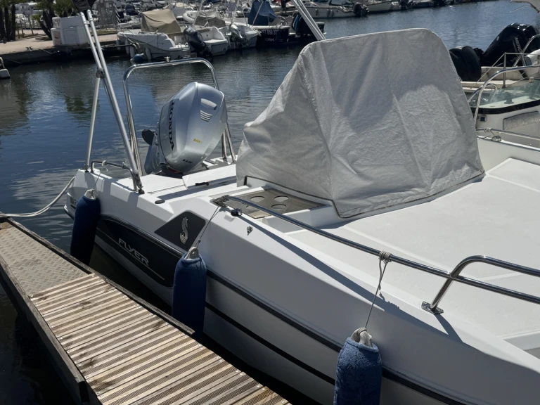 Bateau à moteur à louer à Palavas-les-Flots au meilleur prix