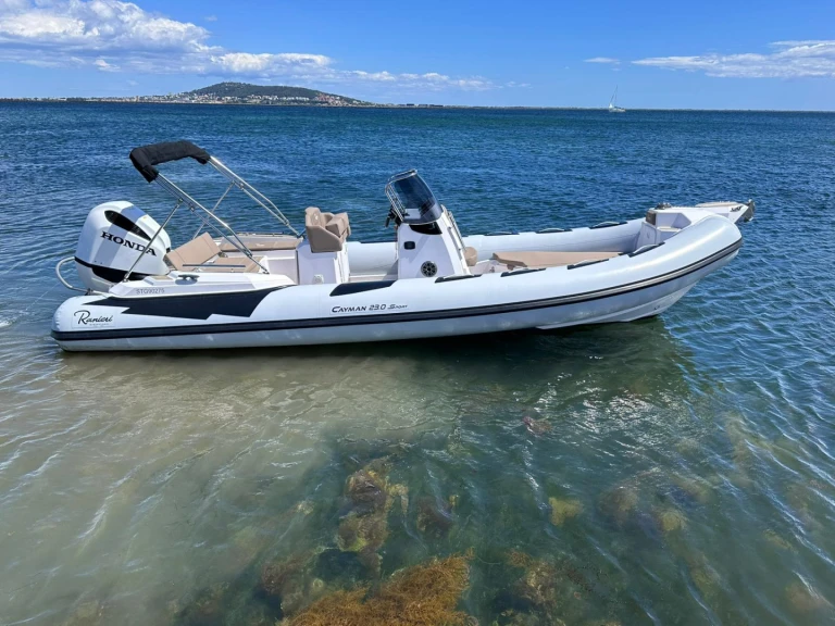 Location bateau Sète pas cher Cayman 23 Sport
