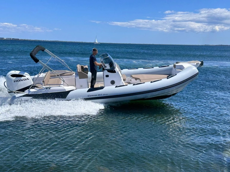 Location Semi-rigide à Sète - Ranieri Cayman 23 Sport