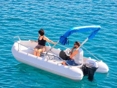 Verhuur Motorboot Whaly met vaarbewijs
