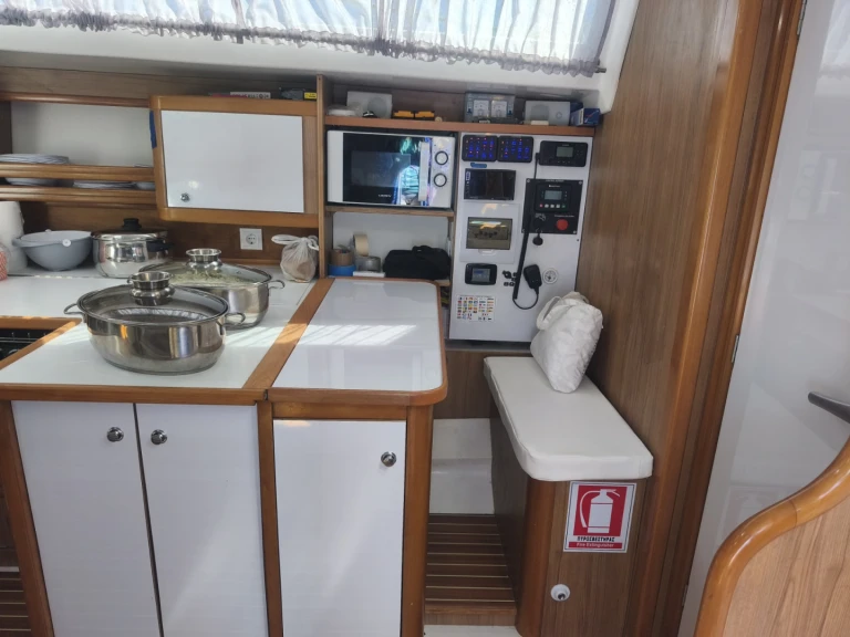 Louer Voilier avec ou sans skipper Ocean Yachts à Néa Michanióna